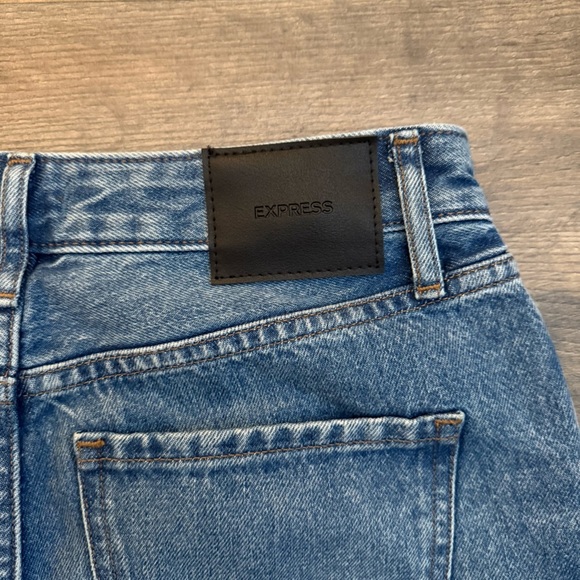 Express Relaxed Straight Blue Ripped Denim Jeans Woman’s 8 Regular - Picture 4 of 9